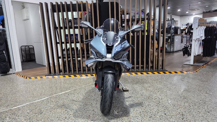 2026 BMW Motorrad S 1000 RR SILVER