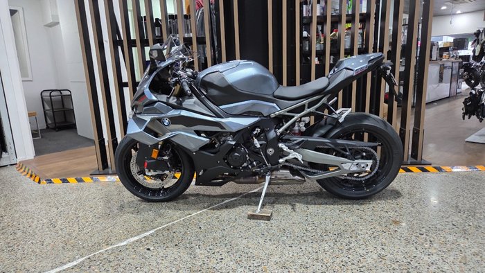 2026 BMW Motorrad S 1000 RR SILVER