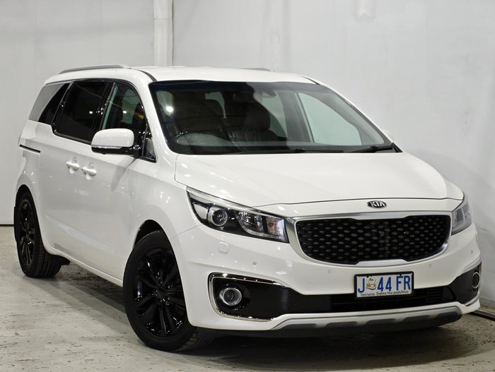 2015 Kia Carnival