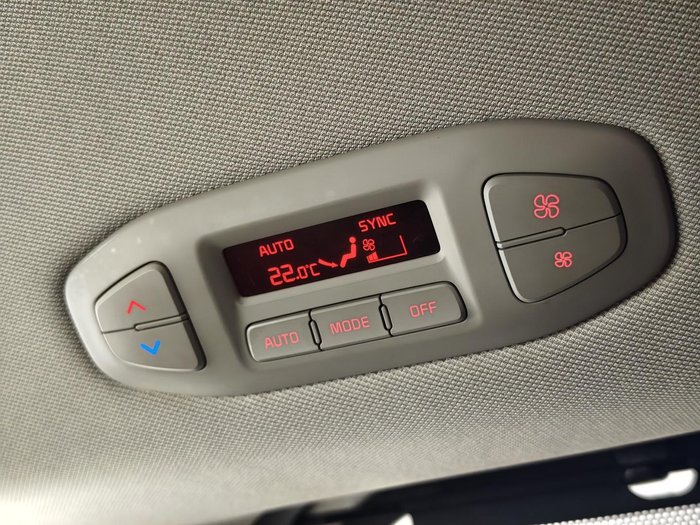 2015 Kia Carnival Platinum