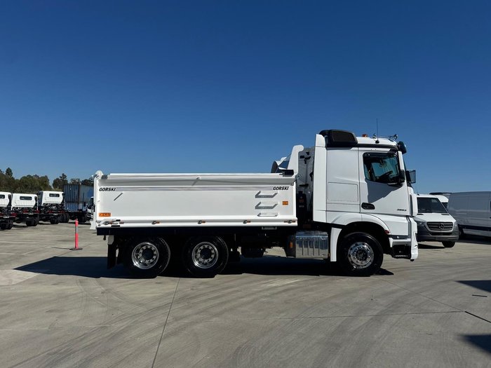 2025 Mercedes-Benz Arocs 2653