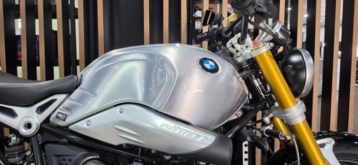 2021 BMW Motorrad R NINE T BLACK STORM METALLIC 2