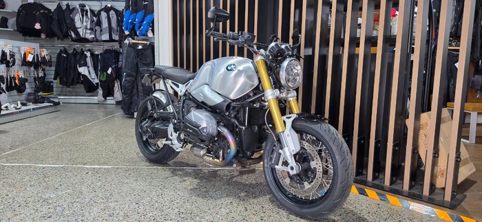 2021 BMW Motorrad R NINE T BLACK STORM METALLIC 2