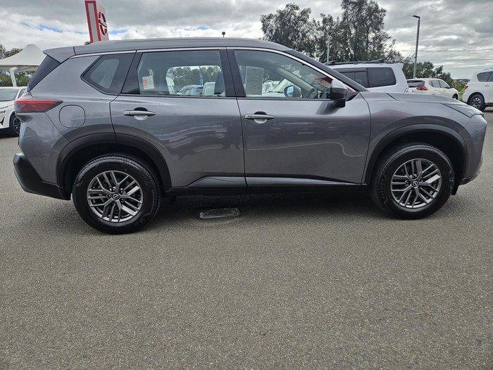 2025 Nissan X-TRAIL ST