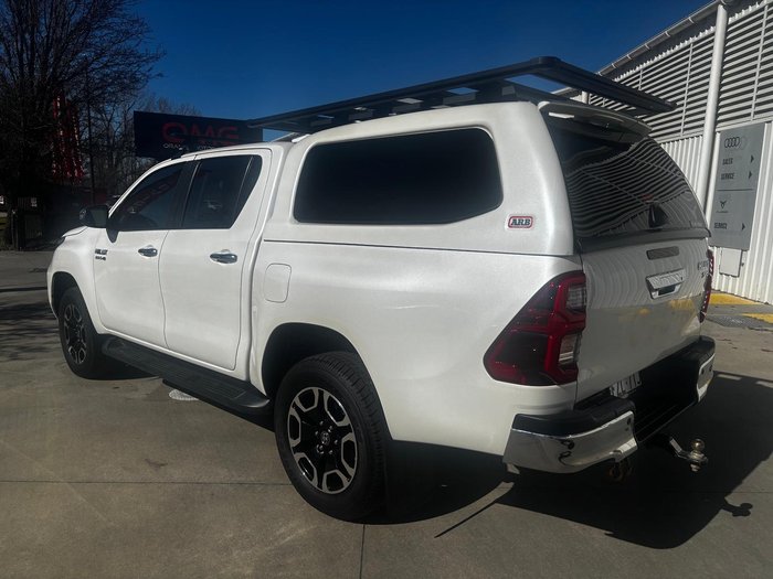 2020 Toyota Hilux SR5