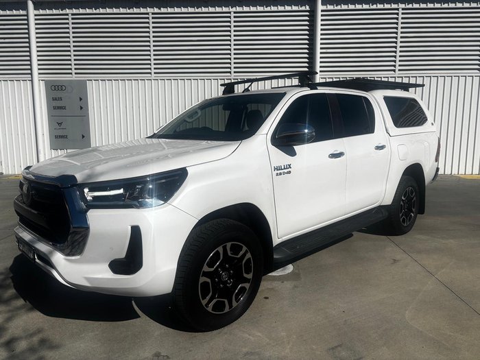 2020 Toyota Hilux SR5