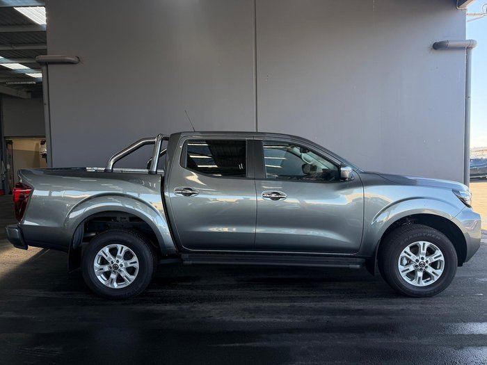2025 Nissan Navara ST