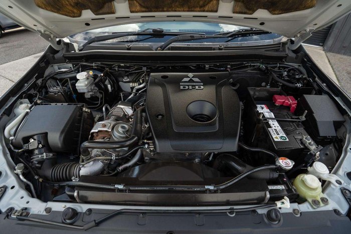 2016 Mitsubishi Pajero Sport