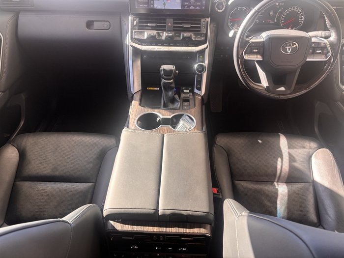 2021 Toyota Landcruiser