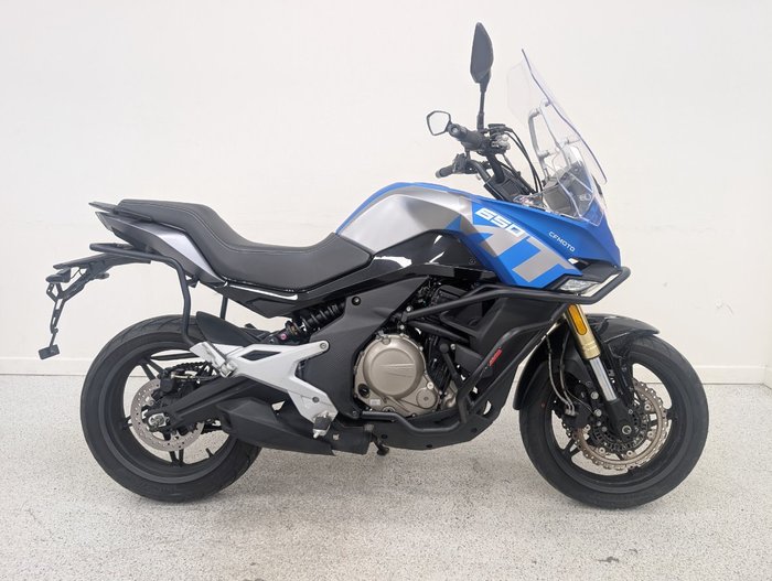 2022 CFMOTO 650MT ABS TURQUOISE BLUE
