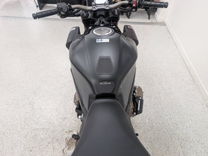 2025 Honda CB650RAC Black