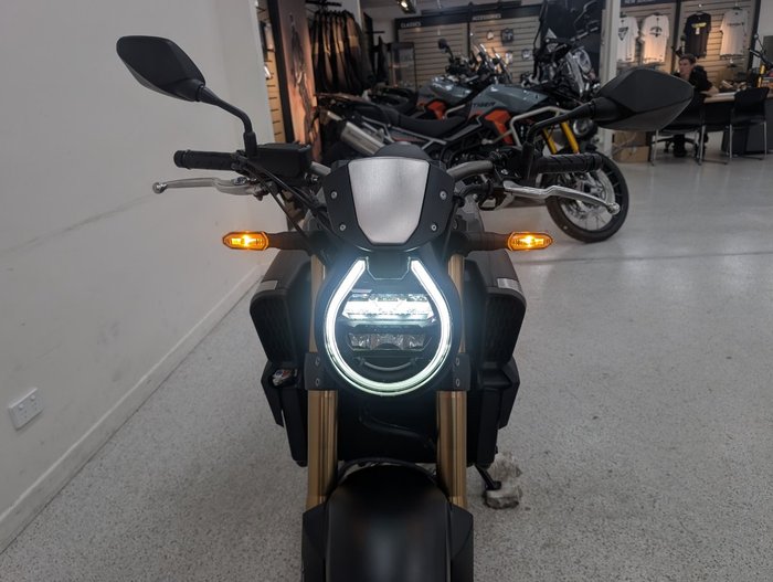 2025 Honda CB650RAC Black