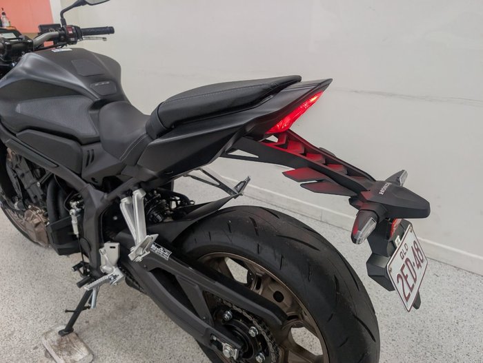 2025 Honda CB650RAC Black