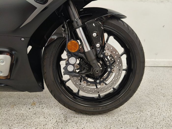 2025 YAMAHA YZF-R7LA Black