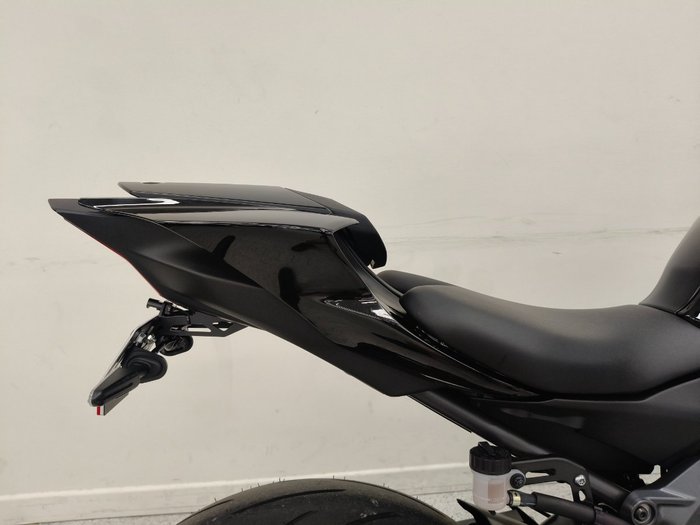 2025 YAMAHA YZF-R7LA Black