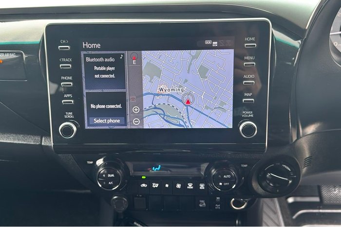 2023 Toyota Hilux SR5