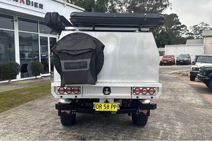 2023 Toyota Hilux SR5