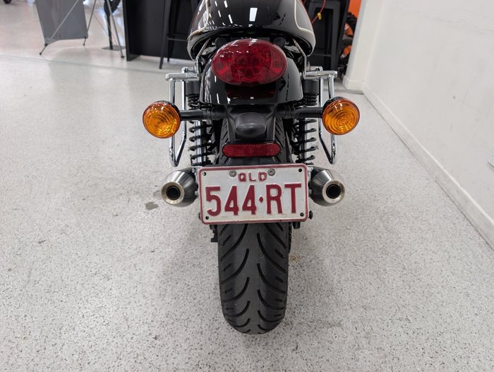 2018 Triumph STREET CUP Black
