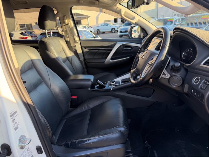 2019 MITSUBISHI PAJERO SPORT BLACK EDITION SAM (4x4) 7 SEAT