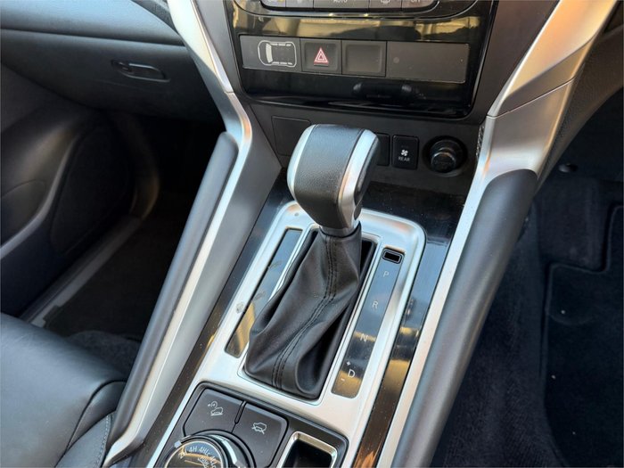 2019 MITSUBISHI PAJERO SPORT BLACK EDITION SAM (4x4) 7 SEAT