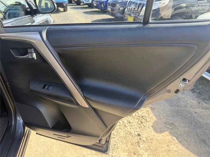 2014 TOYOTA RAV4 CRUISER (4x4)