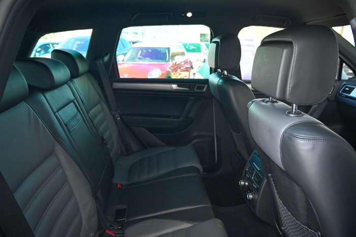 2015 Volkswagen Touareg V8 TDI R-Line