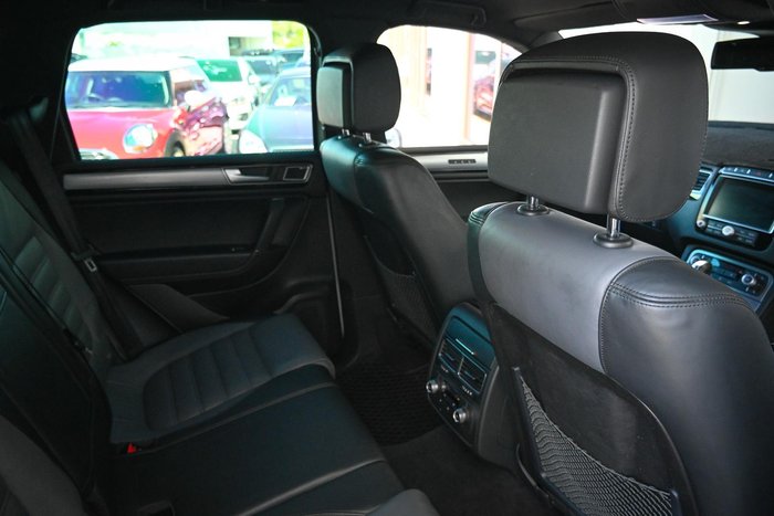 2015 Volkswagen Touareg V8 TDI R-Line