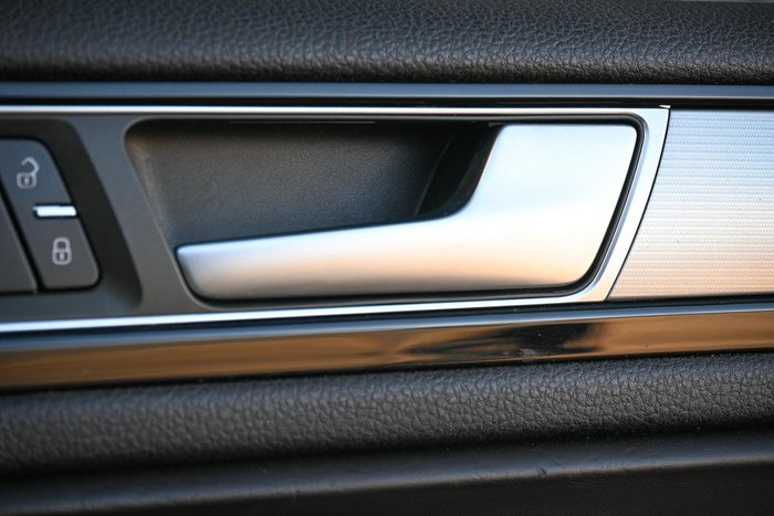 2015 Volkswagen Touareg V8 TDI R-Line