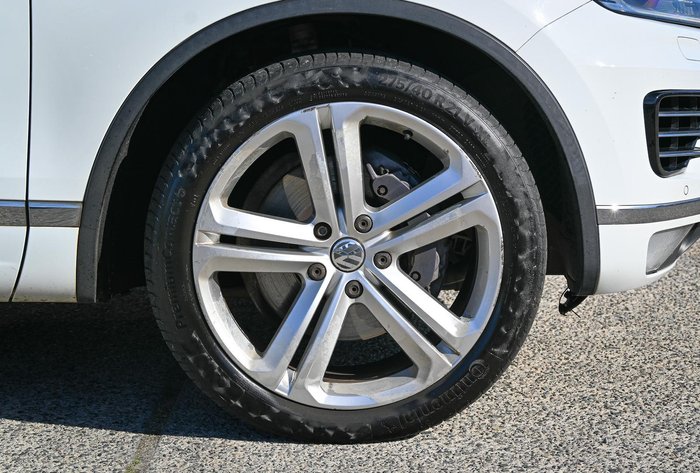 2015 Volkswagen Touareg V8 TDI R-Line