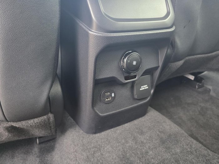 2025 Ford Everest Trend