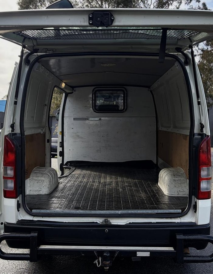2011 Toyota Hiace