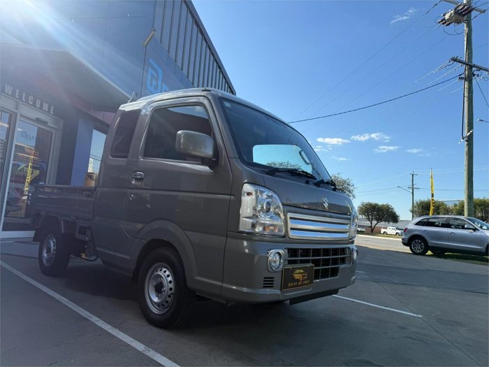 2025 Suzuki Carry X