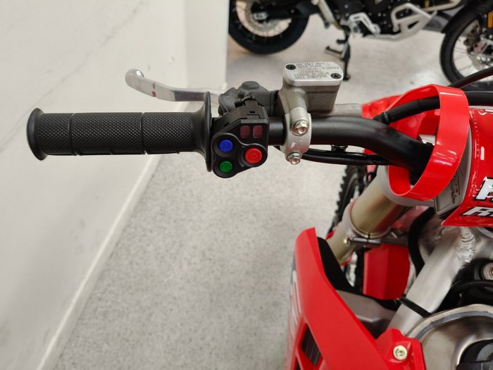 2026 Honda CRF450R Red