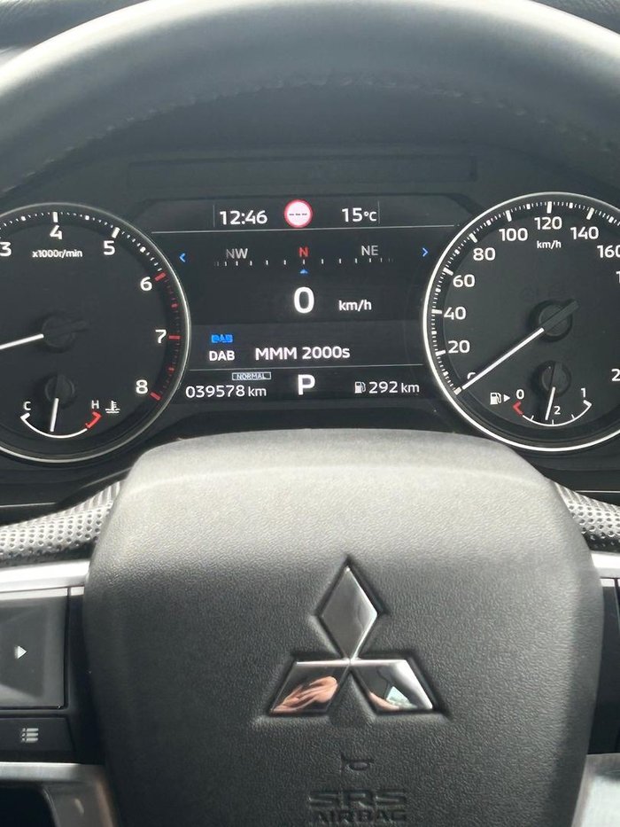 2022 Mitsubishi Outlander LS