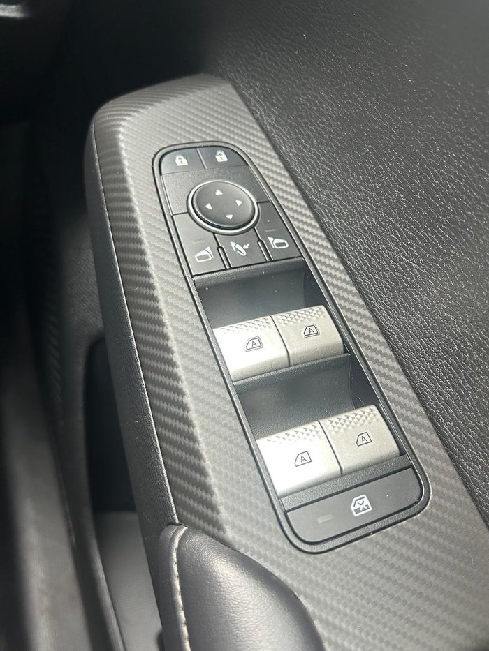 2022 Mitsubishi Outlander LS