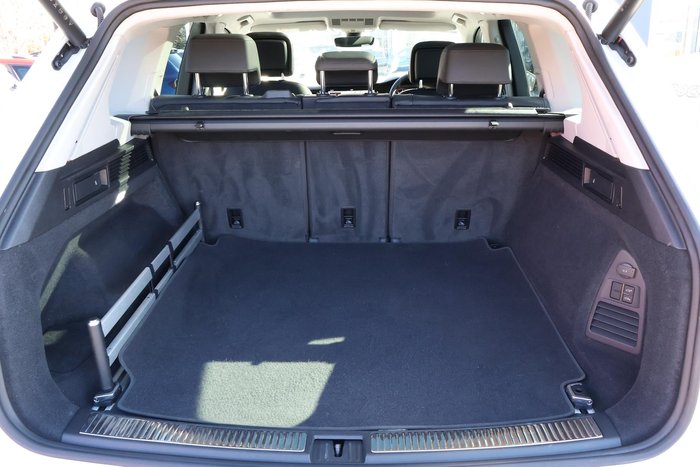 2024 Volkswagen Touareg 210TDI Elegance