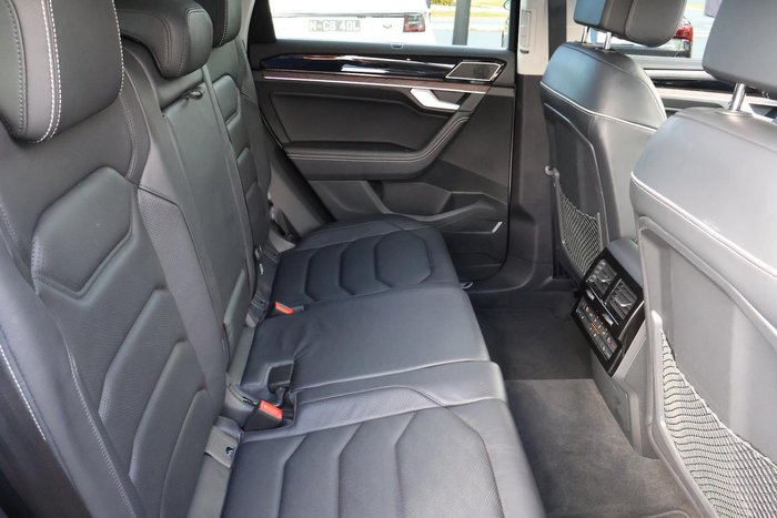 2024 Volkswagen Touareg 210TDI Elegance