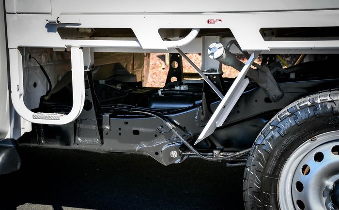 2023 Toyota Hilux SR