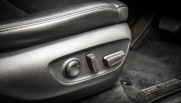 2022 Toyota Landcruiser VX