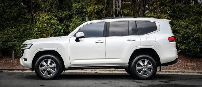 2022 Toyota Landcruiser VX