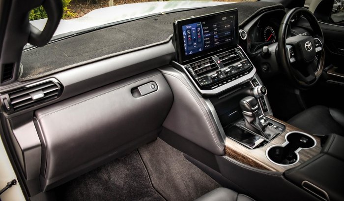 2022 Toyota Landcruiser VX