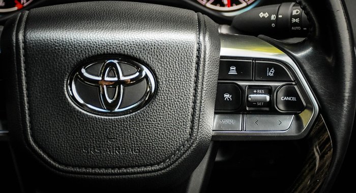 2022 Toyota Landcruiser VX