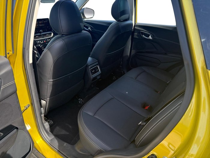2025 Mahindra XUV3XO AX7L
