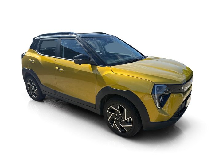 2025 Mahindra XUV3XO