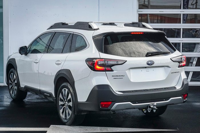 2025 Subaru Outback AWD Touring