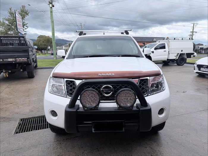 2014 Nissan Navara ST