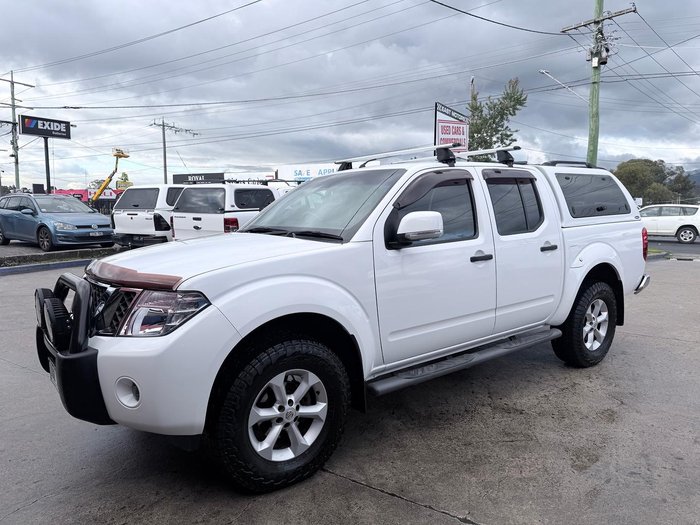 2014 Nissan Navara ST