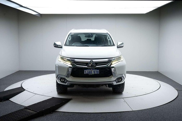 2016 Mitsubishi Pajero Sport