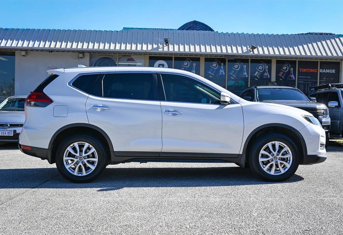 2019 Nissan X-TRAIL ST