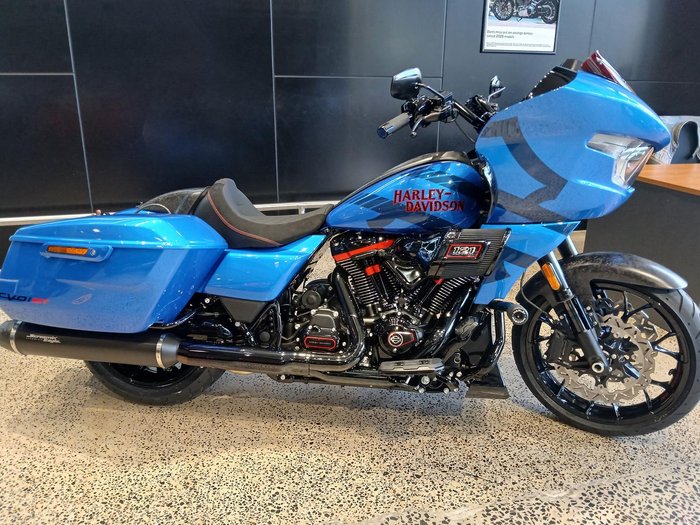 2026 Harley-Davidson CVO Road Glide ST 121 (FLTRXSTSE)
